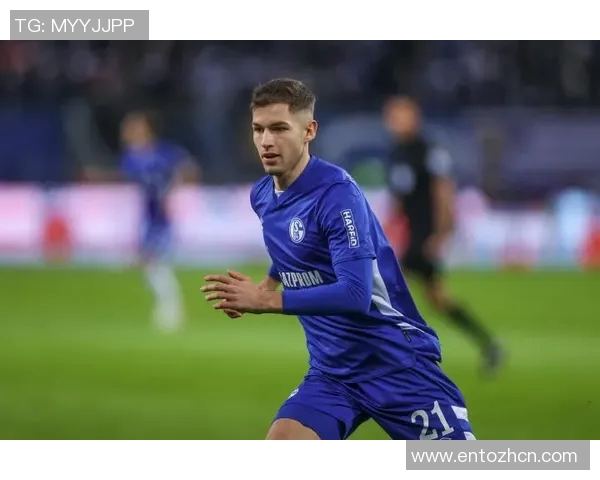 汉堡与特雷斯堡的激烈对决揭示足球战术与团队合作的重要性